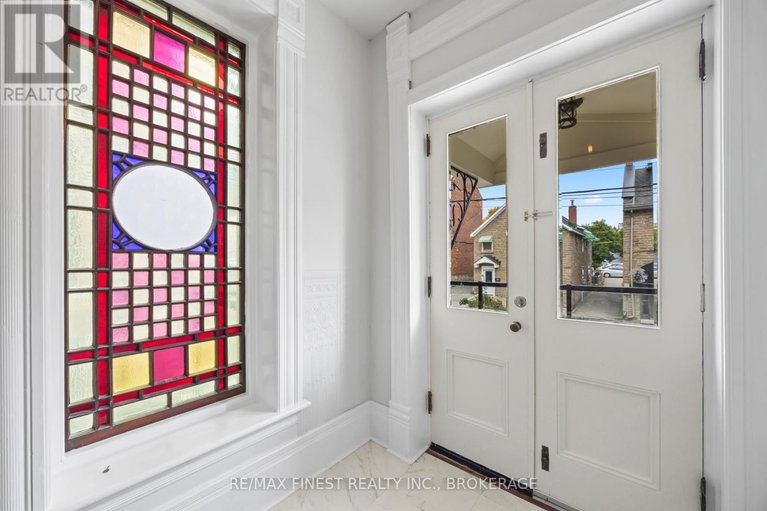 29319562/10-victoria-avenue/brockville/brockville/ontario/K6V2B1_3