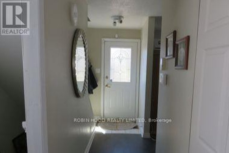 29624150/1-lotus-court/carson-grove/ottawa/ontario/K1J8A6_3