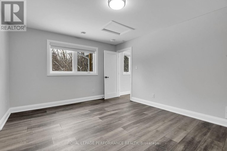 29474233/1797-march-road/carp/ottawa/ontario/K0A1L0_23