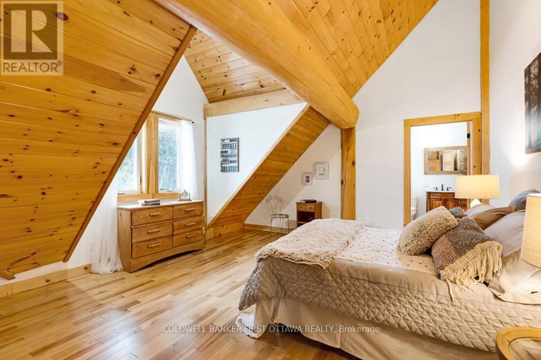 29467526/2467-darling-road/lanark-highlands-darling-twp/lanark-highlands/ontario/K0A1P0_29