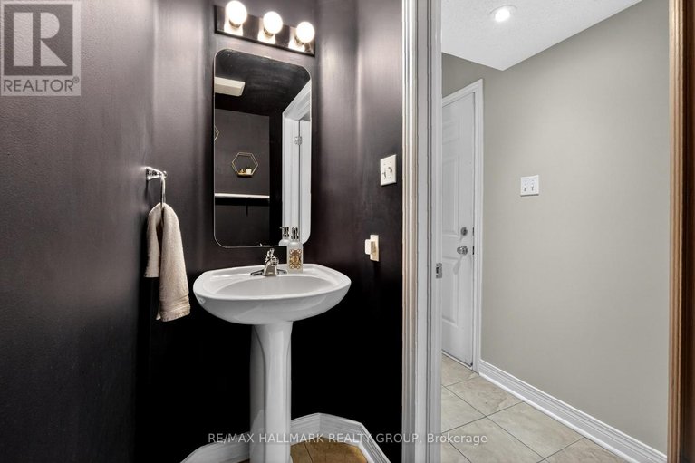 29600895/2041-cherington-crescent/avalon-east/ottawa/ontario/K4A4Z9_16