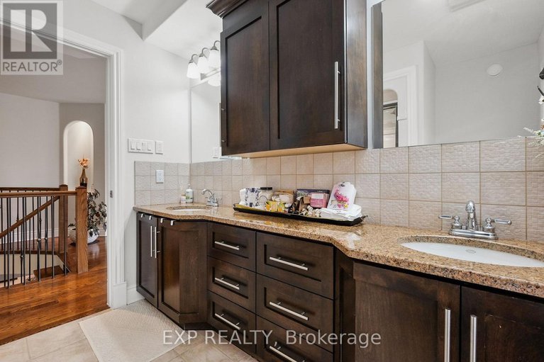 29322606/459-rahul-crescent/mooneys-bay/ottawa/ontario/K2C4H8_27