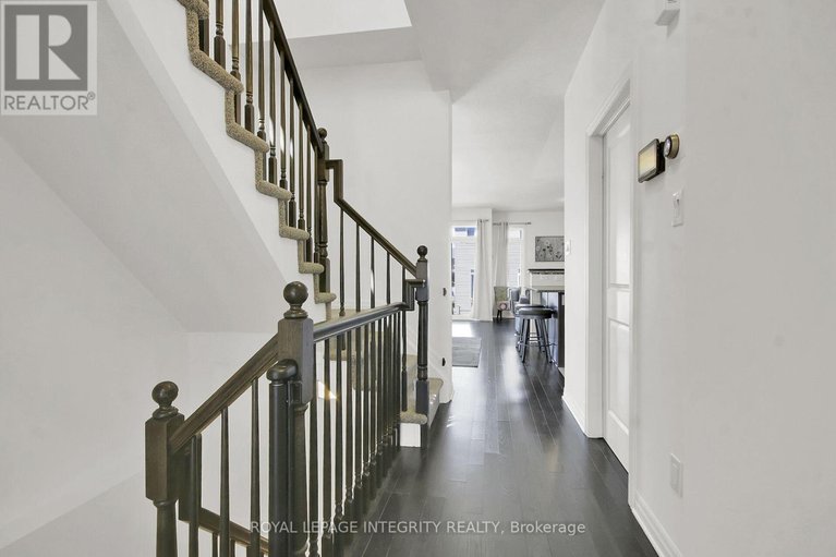 29637937/310-broadridge-crescent/mer-bleuebradley-estatesanderson-park/ottawa/ontario/K1W0H1_6