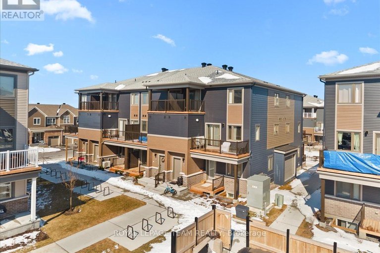 29589382/314-lillian-freiman-private/half-moon-bay/ottawa/ontario/K2J7K7_23