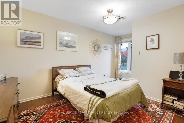 29039547/695-richmond-road/woodroffe/ottawa/ontario/K2A0G6_31