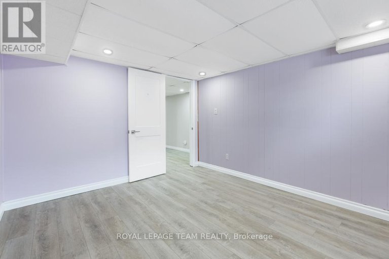 29514787/15-overlake-drive/borden-farmstewart-farmcarleton-heightsparkwood-hills/ottawa/ontario/K2E5V2_33