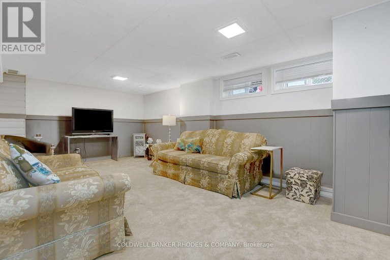 29583766/2424-heaton-avenue/hawthorne-meadows/ottawa/ontario/K1G1J2_26