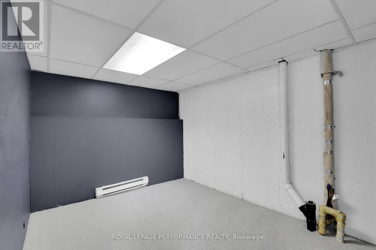 29402527/8d-lovell-lane/westcliffe-estates/ottawa/ontario/K2H9B6_23