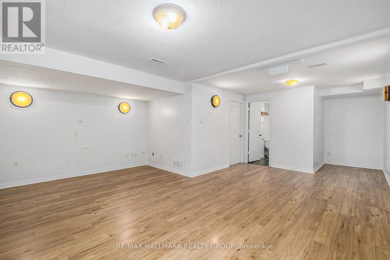 28480061/121-prem-circle/cedargrovefraserdale/ottawa/ontario/K2J0C5_18