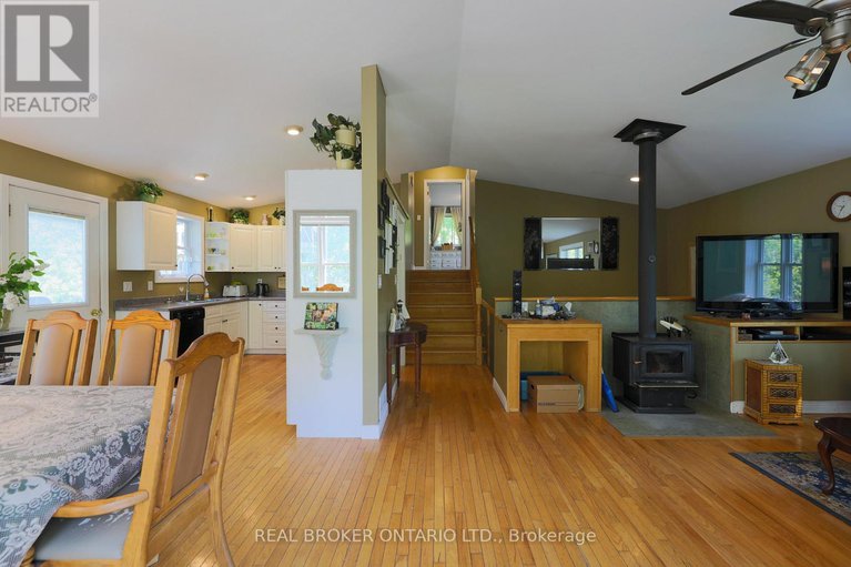 28906806/988-county-44-road/north-grenville-twp-kemptville-south/north-grenville/ontario/K0G1T0_6