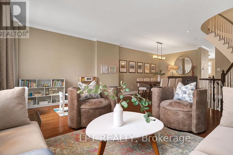 29614830/176-lanark-avenue/westboro-north/ottawa/ontario/K1Z1E5_14