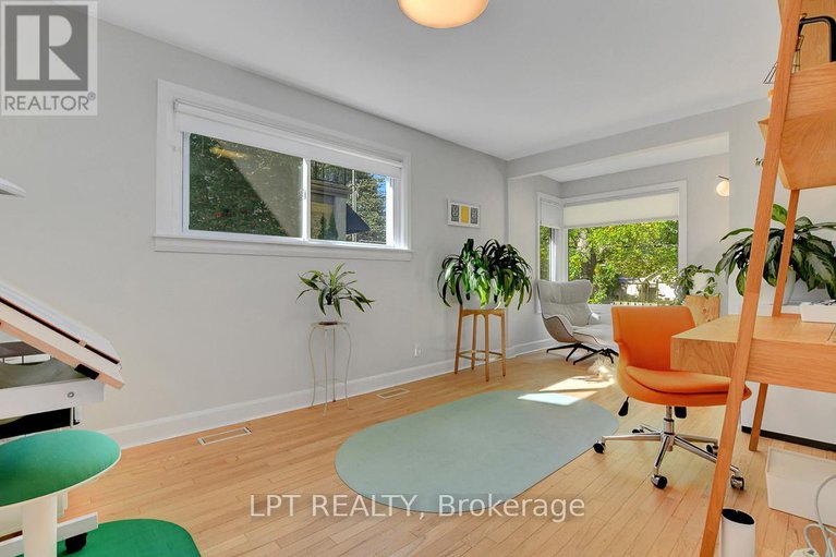 28941530/353-mountbatten-avenue/alta-vistafaircrest-heights/ottawa/ontario/K1H5W2_27