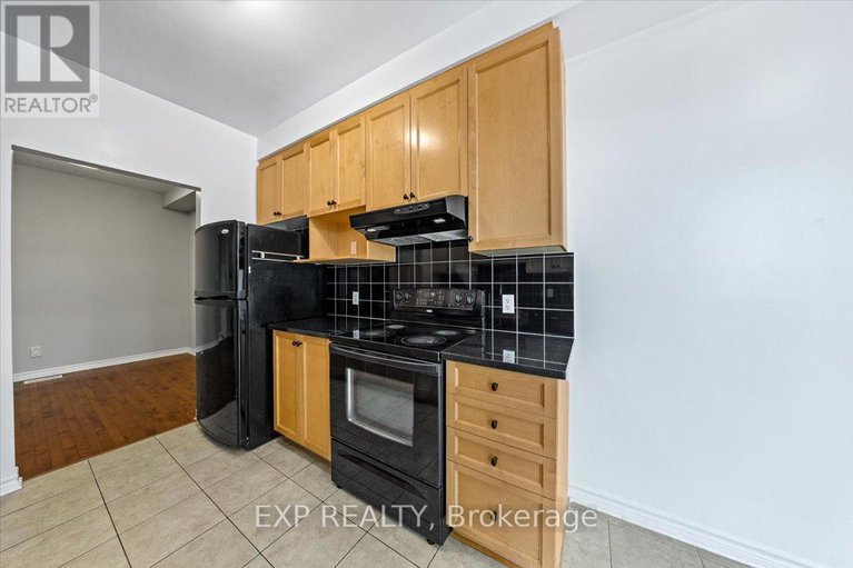 28513335/264-bradwell-way/blossom-parkkemp-parkfindlay-creek/ottawa/ontario/K1T4J2_18