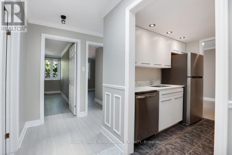 28821166/304-100-bruyere-street/lower-townbyward-market/ottawa/ontario/K1N5C6_6