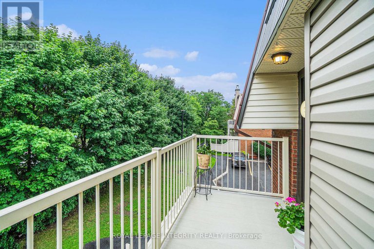 28577322/7-6-sweetbriar-circle/pheasant-run/ottawa/ontario/K2J2K4_6
