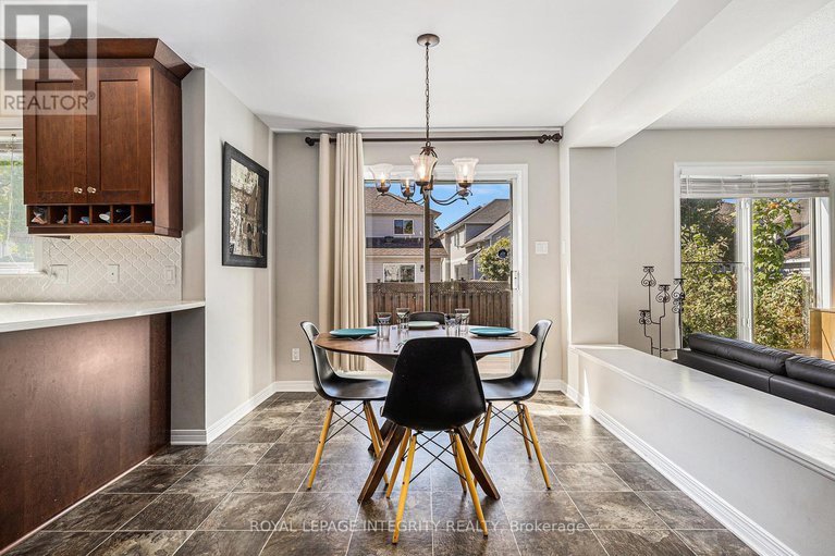 28906103/10-maybrook-place/barrhaven-east/ottawa/ontario/K2G6H6_12