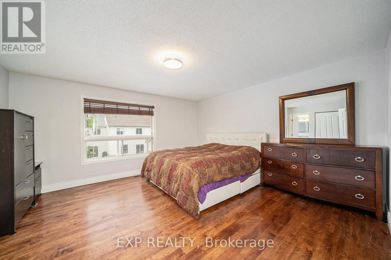 28341983/340-stoneway-drive/barrhaven-east/ottawa/ontario/K2G6B8_17