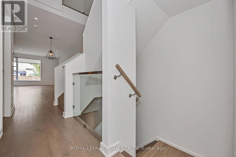 28811233/522-borbridge-avenue/riverside-southgloucester-glen/ottawa/ontario/K4M0H9_35