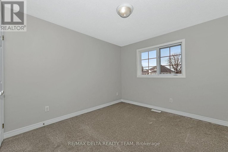 28569379/5-bentgrass-green/stonebridge/ottawa/ontario/K2J4Y1_29