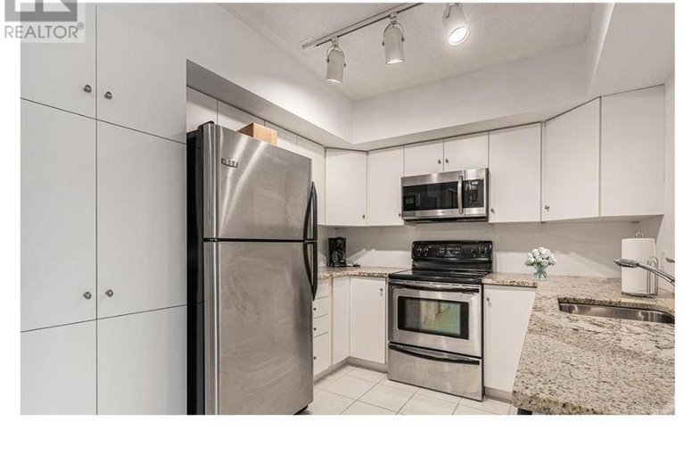 29673891/1112-138-somerset-street-w/ottawa-centregolden-triangle/ottawa/ontario/K2P0A3_5