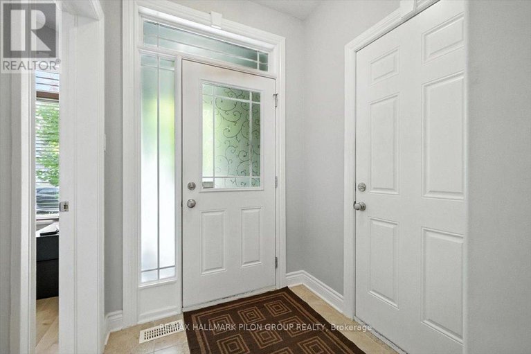 28557335/128-topaze-crescent/town-of-rockland/clarence-rockland/ontario/K4K0E3_18