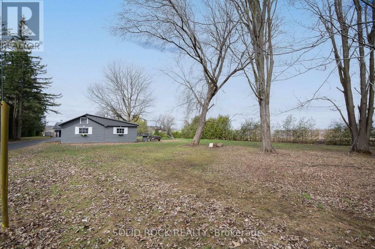28251367/724-river-road/riverside-southgloucester-glen/ottawa/ontario/K4M1B2_11