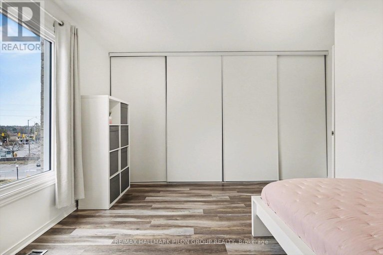 29619466/1121-gablefield-private/beaconwood/ottawa/ontario/K1J1E4_15