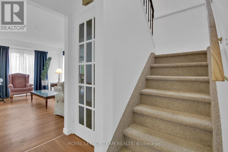 29645242/d-30-black-forest-lane/arbeatha-park/ottawa/ontario/K2H5C8_23