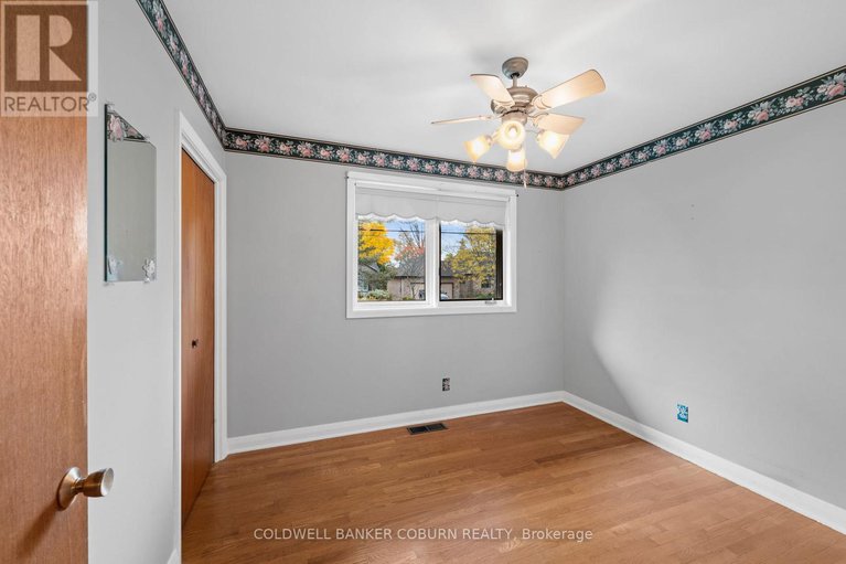 29028927/53-eisenhower-crescent/hearts-desire/ottawa/ontario/K2J3Z8_20