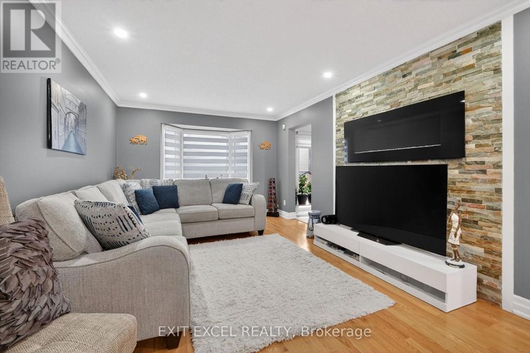 29668382/58-fireside-crescent/hunt-club-parkgreenboro/ottawa/ontario/K1T1Z4_11