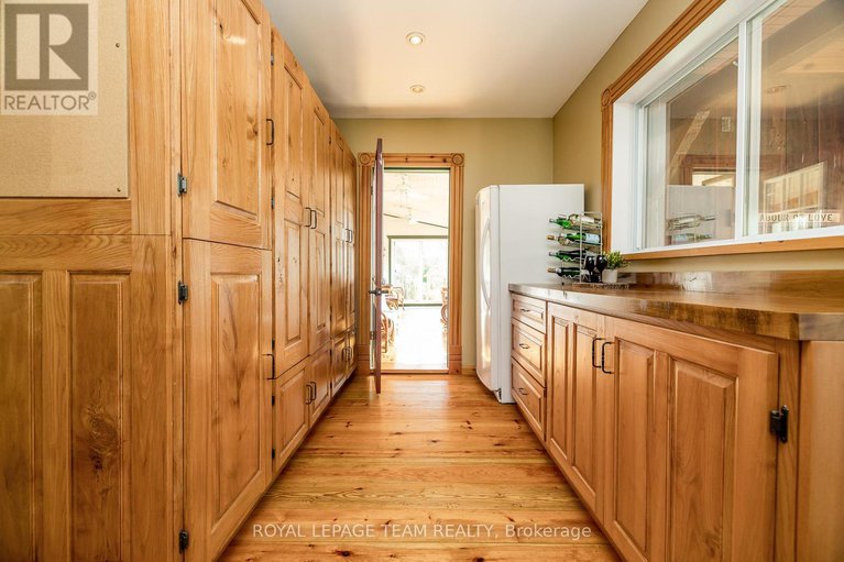 28777679/3002-porter-road/north-grenville-twp-kemptville-south/north-grenville/ontario/K0G1T0_25