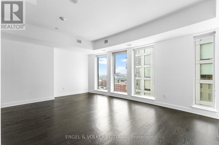 29310406/1104-40-nepean-street/ottawa-centre/ottawa/ontario/K2P0X5_10