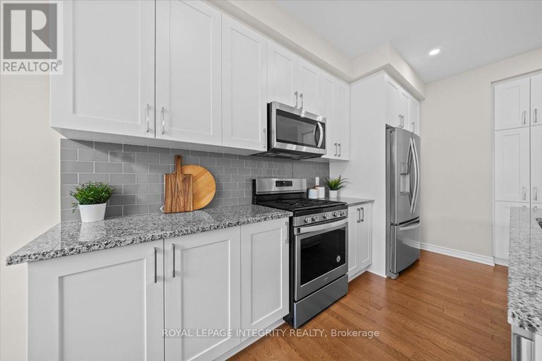 28843345/825-indica-street/stittsville-north/ottawa/ontario/K2S2J8_18