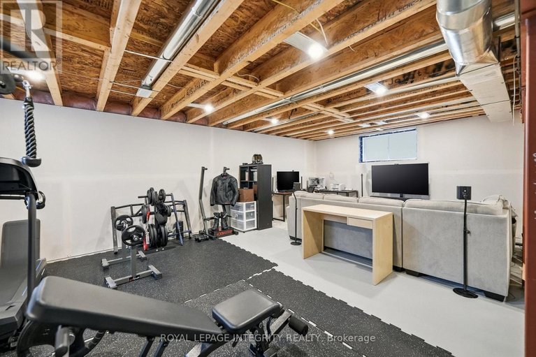 29613574/441-sterling-avenue/clarencerockland-twp/clarence-rockland/ontario/K4K0M5_31