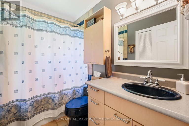 28579608/1048-kerwin-road/kanata-north-east/ottawa/ontario/K2K1X7_15