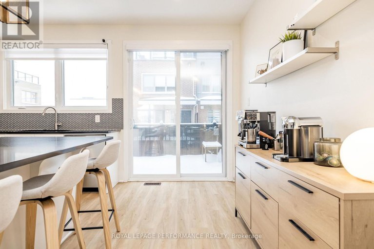 29270056/225-makadewa-private-w/cfb-rockcliffe-and-area/ottawa/ontario/K1K0P2_23