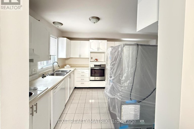 29238699/712-mathieu-way/fallingbrookpineridge/ottawa/ontario/K4A2S5_9