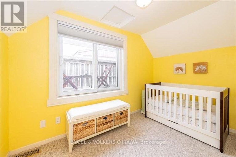 28610075/223-carruthers-avenue/hintonburg/ottawa/ontario/K1Y1N8_12
