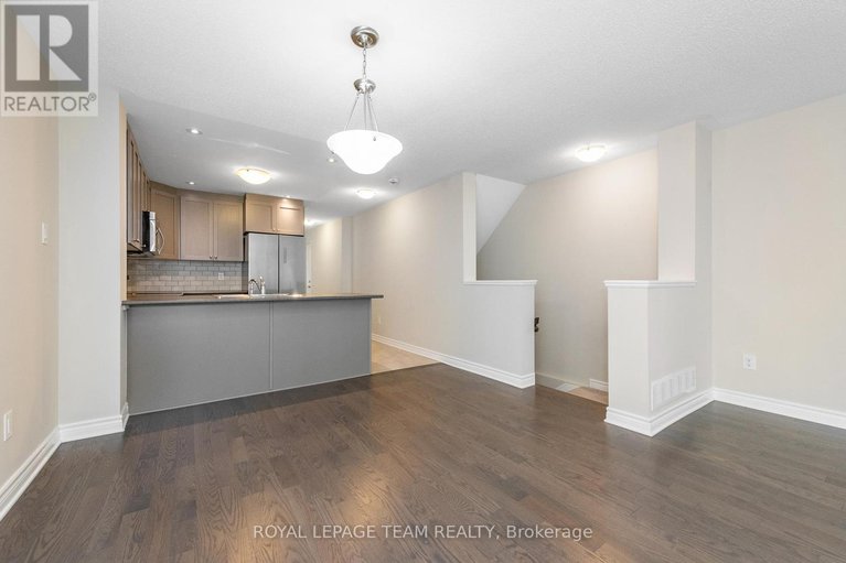 28869009/634-danaca-private/carson-meadows/ottawa/ontario/K1K2V7_11