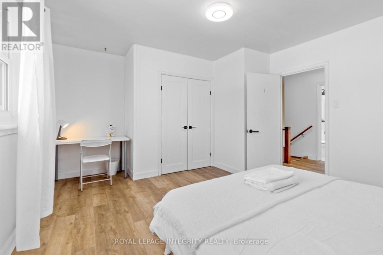 29460496/22-rossland-avenue/meadowlandsst-claire-gardens/ottawa/ontario/K2G2K4_45