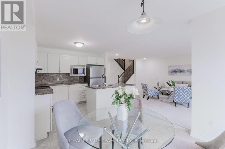 28362232/411-temiskaming-crescent/strandherd/ottawa/ontario/K2J0V4_20