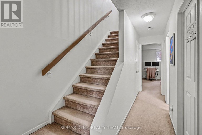 29388557/a-6704-jeanne-darc-boulevard/convent-glen-north/ottawa/ontario/K1C6E9_4