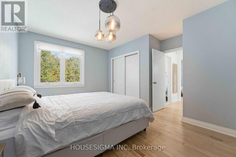 29433007/1047-richard-avenue/billings-bridge/ottawa/ontario/K1H8C3_19