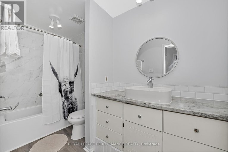 28482363/302-salter-crescent/beaverbrook/ottawa/ontario/K2K1Z3_24
