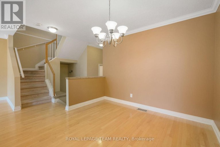 28777335/6201-arbourwood-drive/chapel-hill/ottawa/ontario/K1C7L6_8