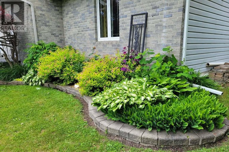 29518098/19644-marcoux-road/north-glengarry-kenyon-twp/north-glengarry/ontario/K0C1A0_34