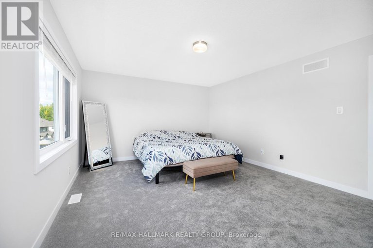 28906810/351-falsetto-street/mer-bleuebradley-estatesanderson-park/ottawa/ontario/K1W0S6_24