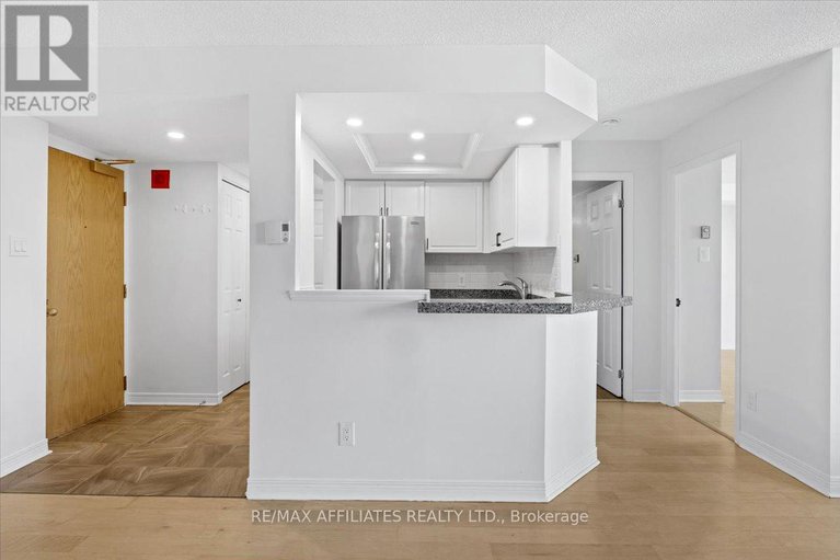 28956686/308-15-murray-street/lower-townbyward-market/ottawa/ontario/K1N9M5_13