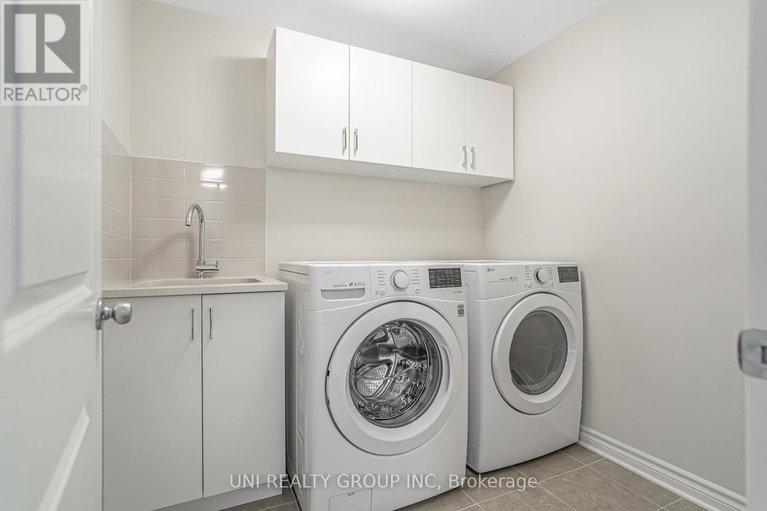 28692572/247-maygrass-way/remainder-of-stittsville-area/ottawa/ontario/K2S2K9_39