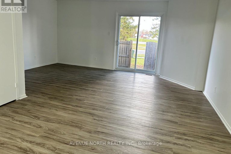 29078377/65-1787-dondale-street/pineview/ottawa/ontario/K1B5H9_9